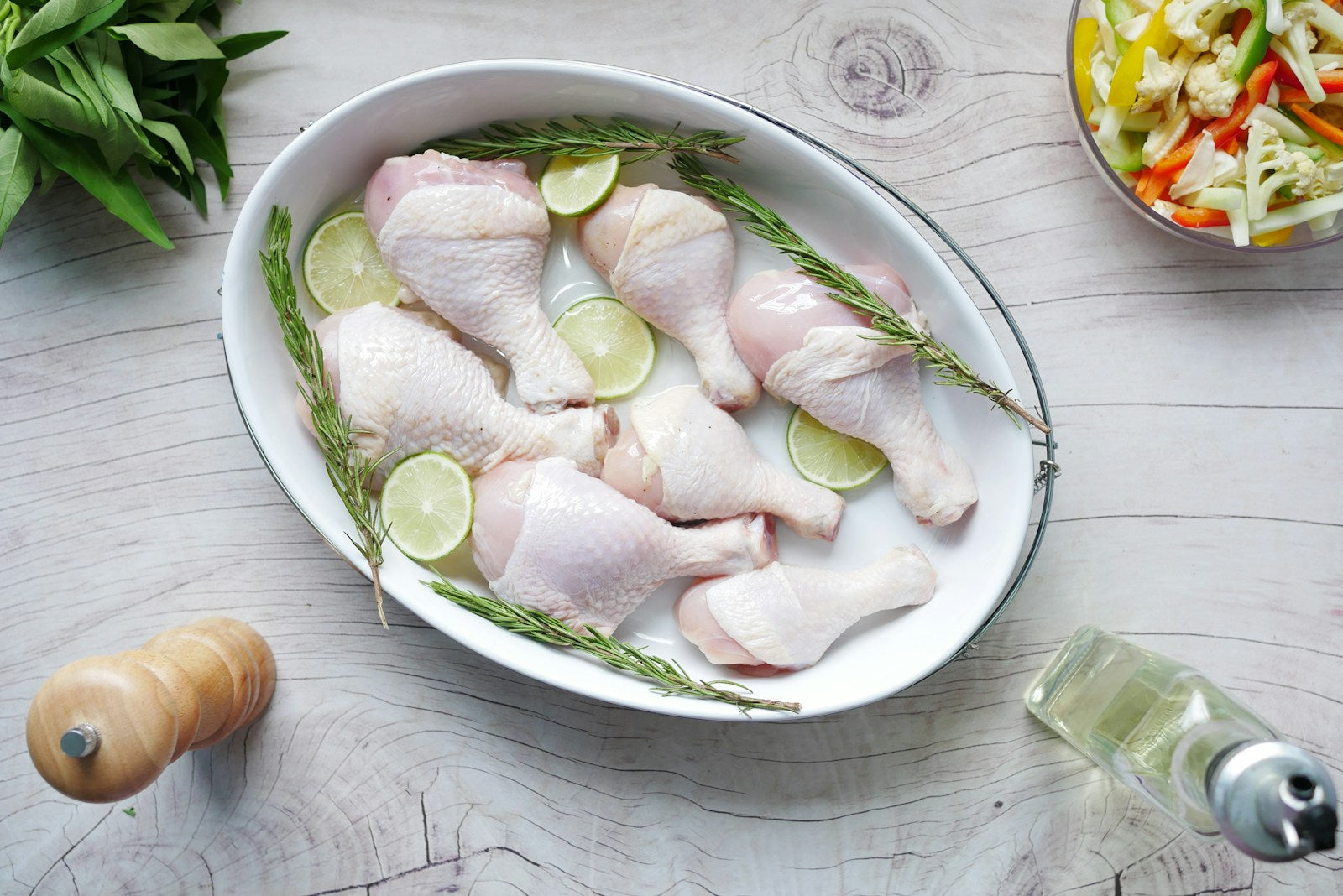 Raw chicken drumsticks